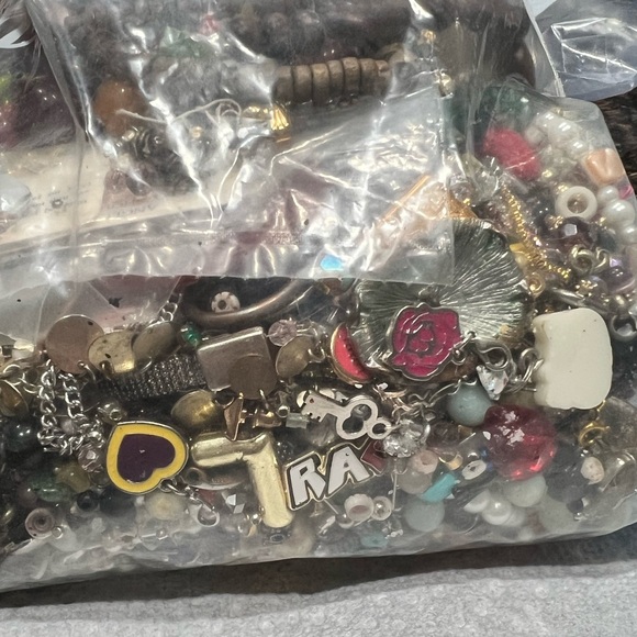 Jewelry bag ( crafting) - Picture 3 of 3